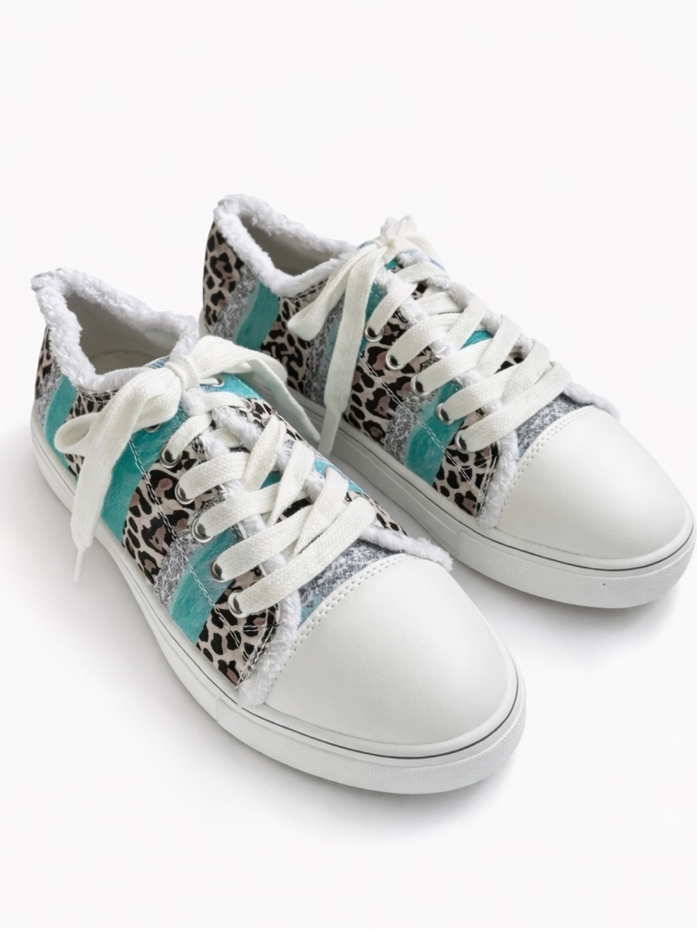 Leopard Print Teal Accent Sneakers Women’s 7 EU 37 Casual Lace-Up Shoes